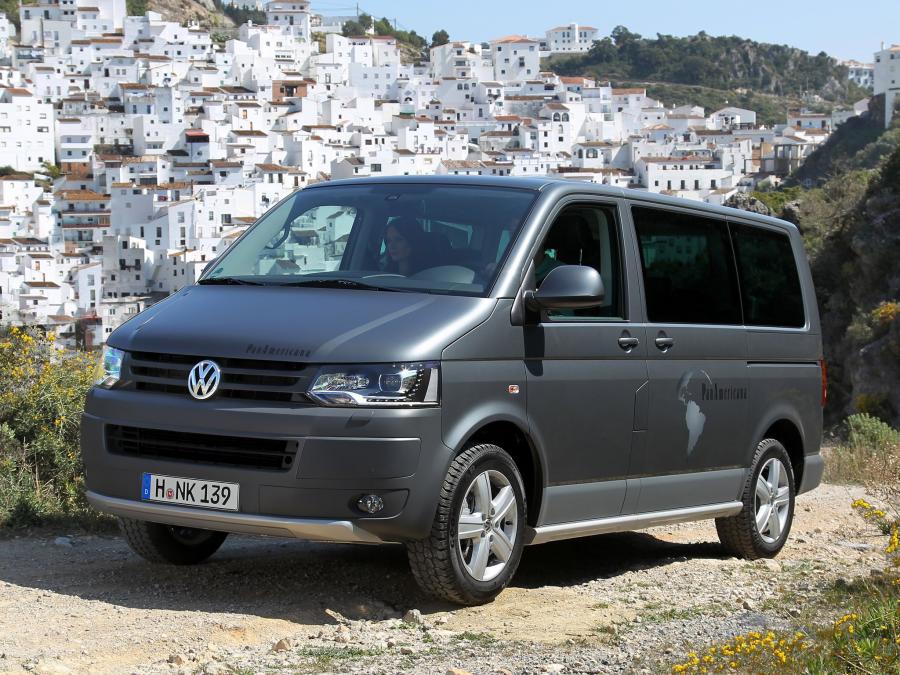  Volkswagen Multivan PanAmericana 2009 года  (фото 5 из 17)